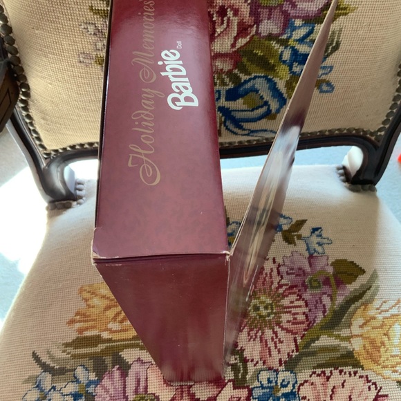 1995 Barbie Holiday Memories Doll NRFB Special Edition 2nd in a Series - Picture 6 of 6